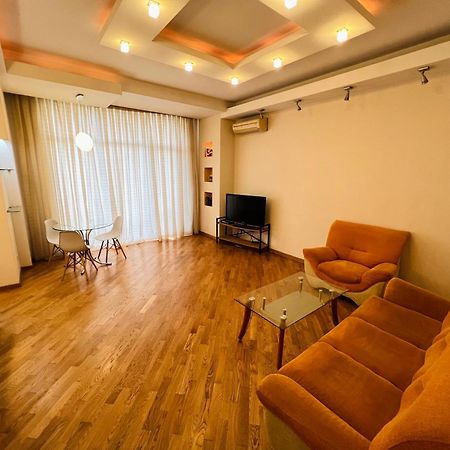 Four Seasons Apartment By Baku Housing Екстериор снимка