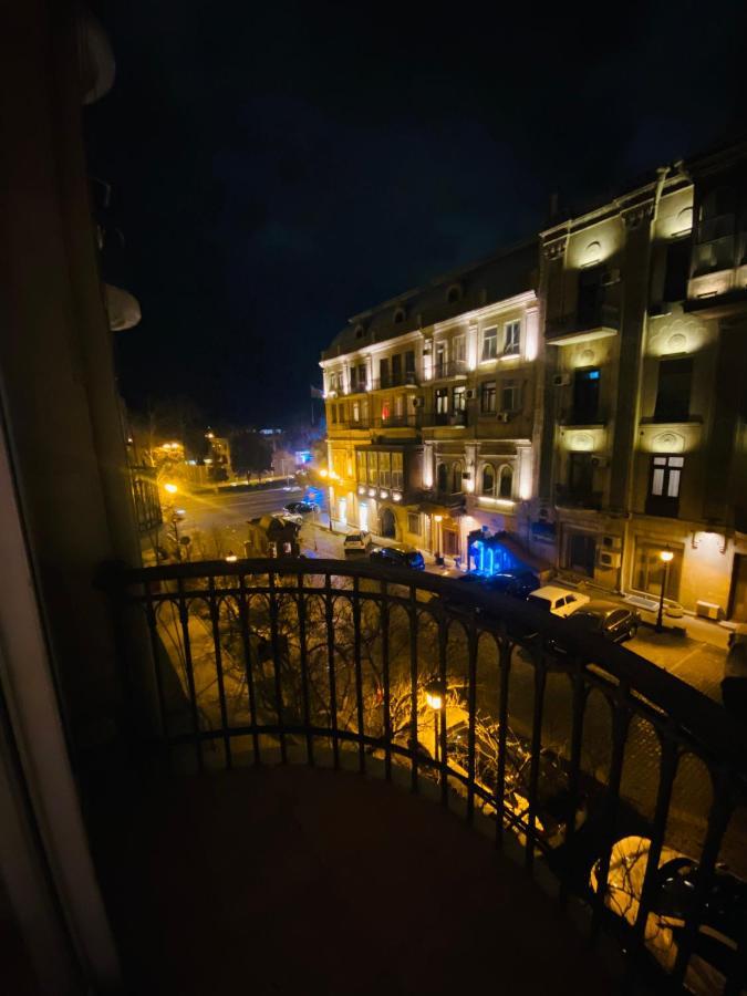 Four Seasons Apartment By Baku Housing Екстериор снимка